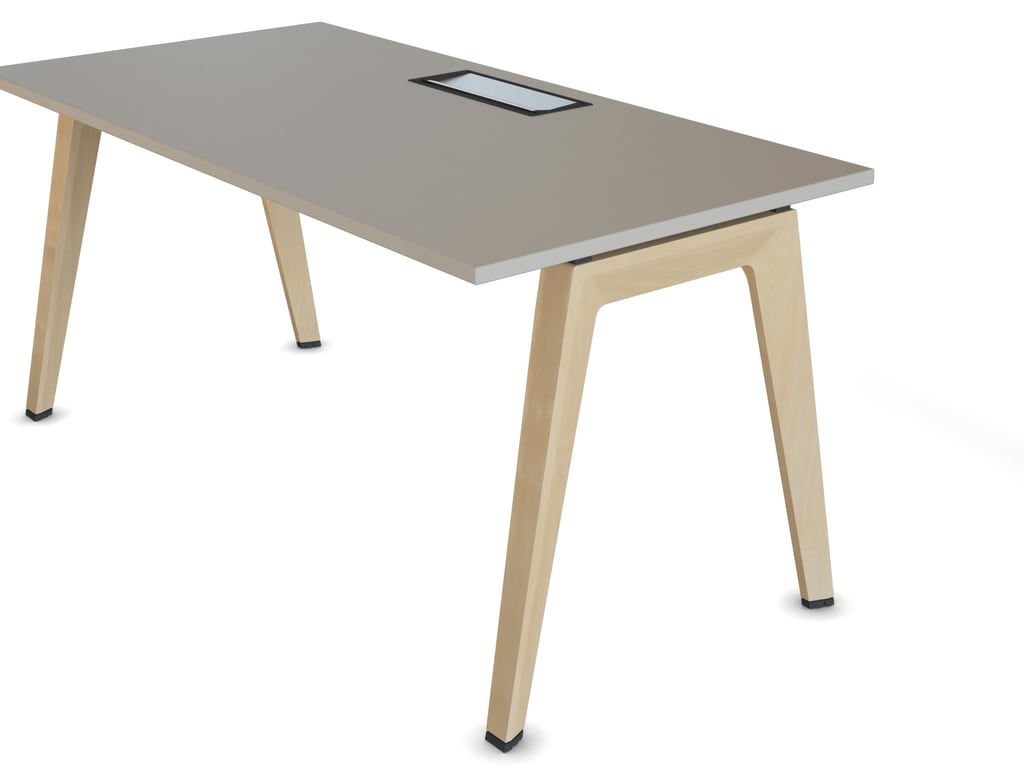B-Free Desk Back-to-Back - EMEA