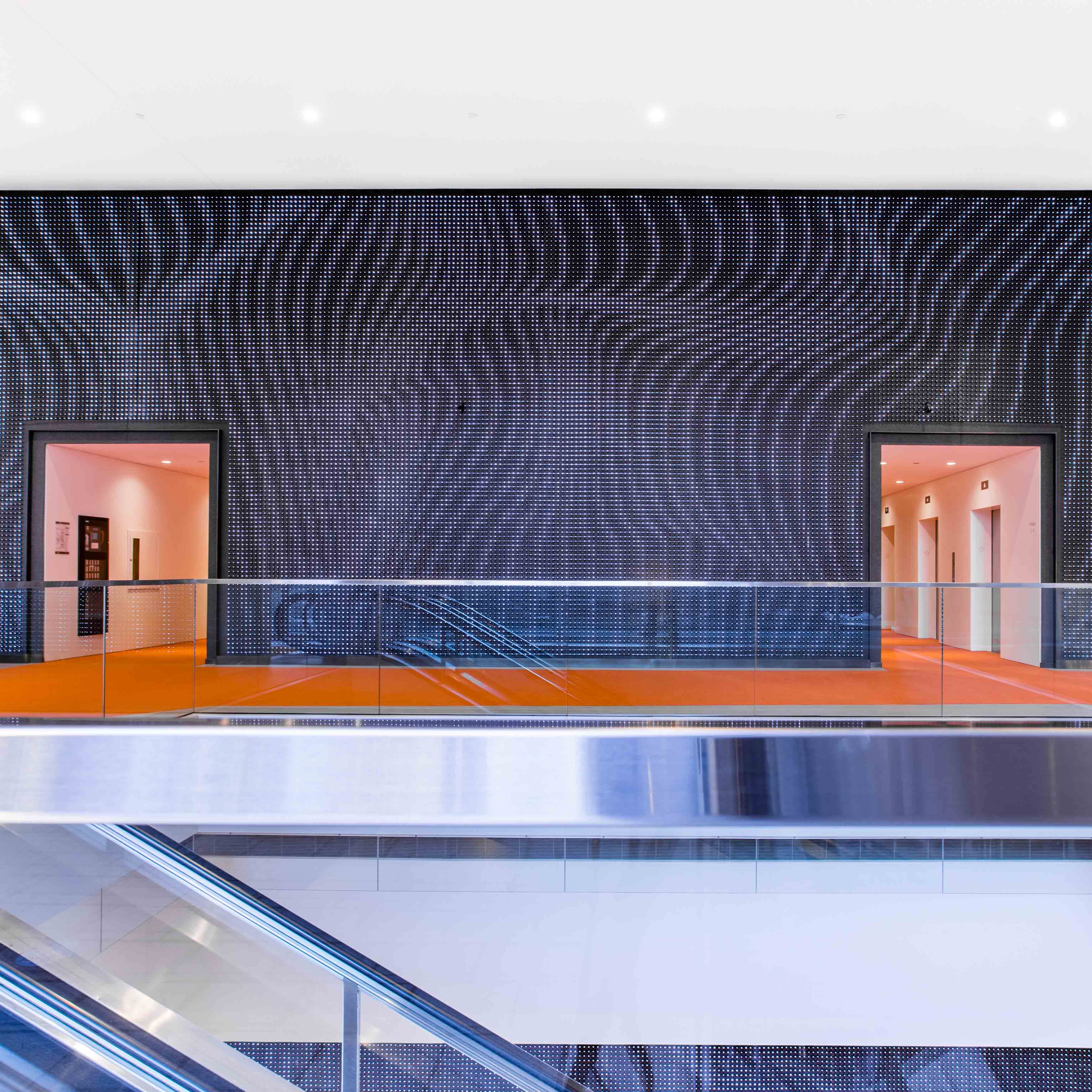 LAMINATED GLASS